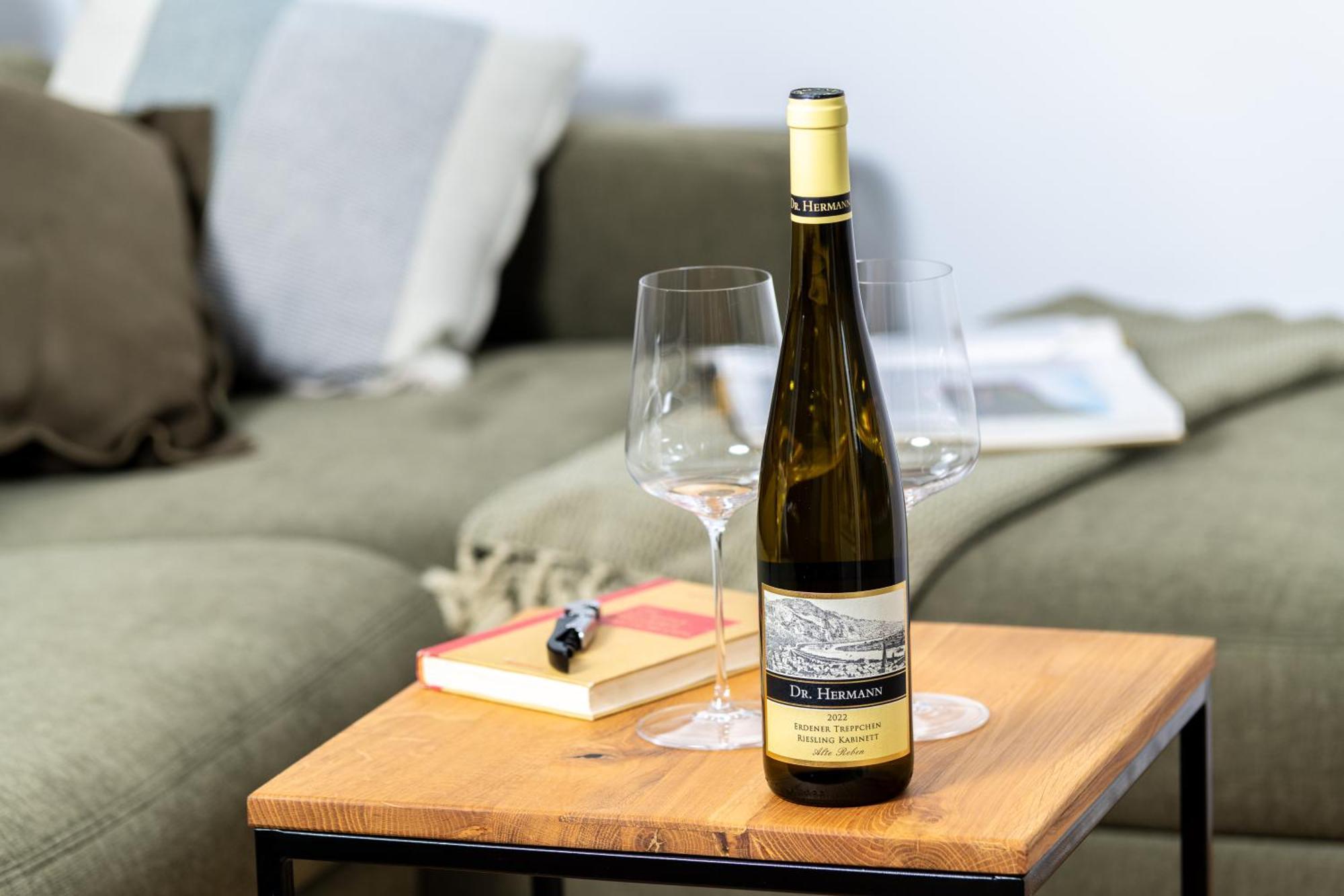 Apartment Weingut Dr Hermann I Ерден Екстериор снимка