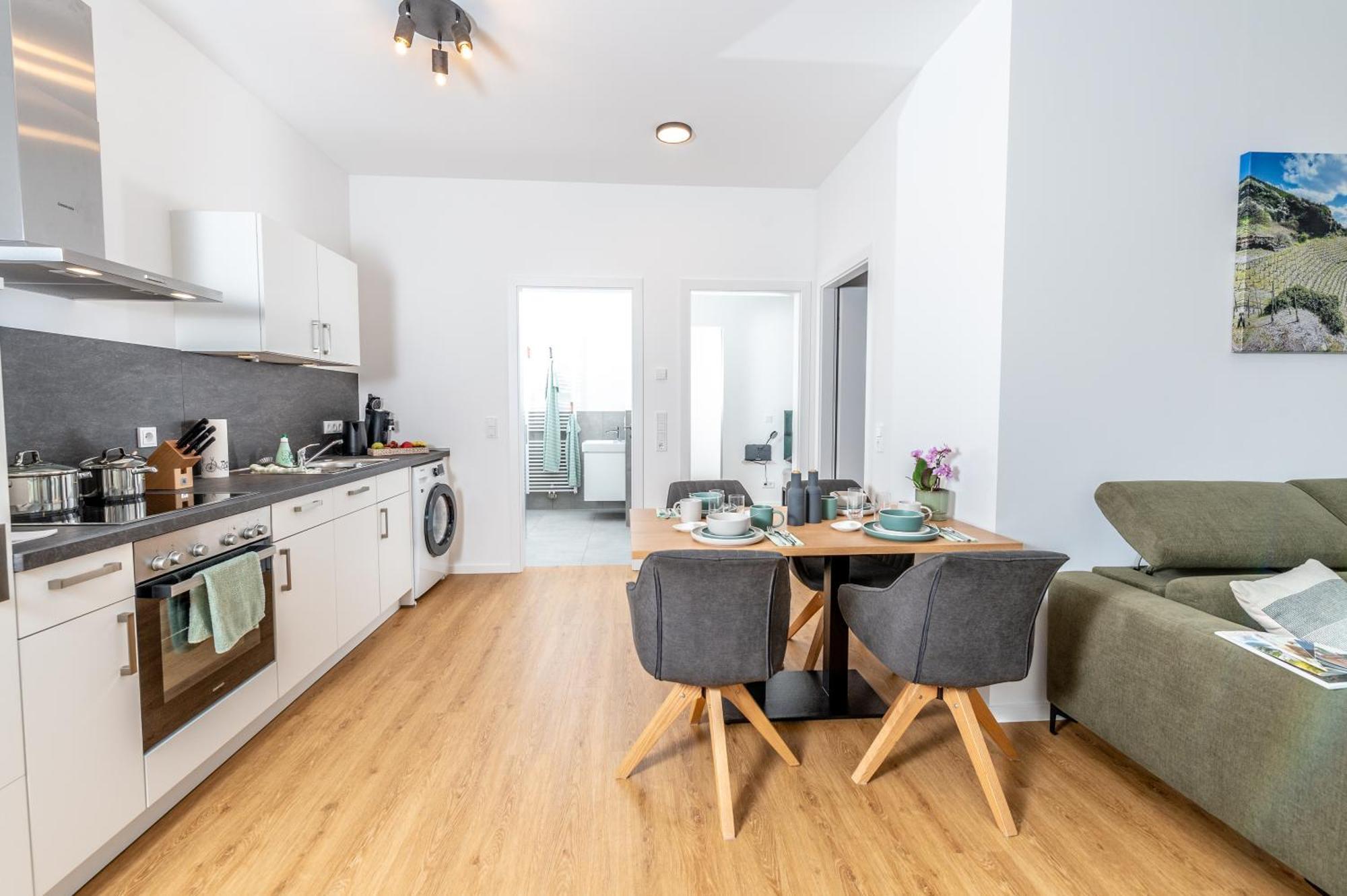 Apartment Weingut Dr Hermann I Ерден Екстериор снимка